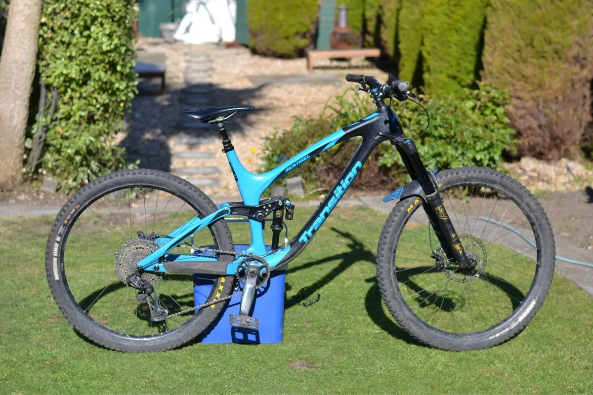Transition sentinel carbon full suspension mtb - Image 1