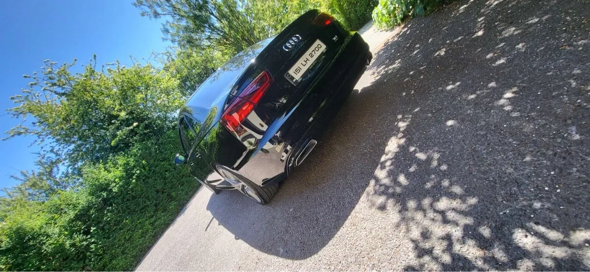 AUDI A6 TDI S LINE BLACK EDITION ULTRA - Image 2