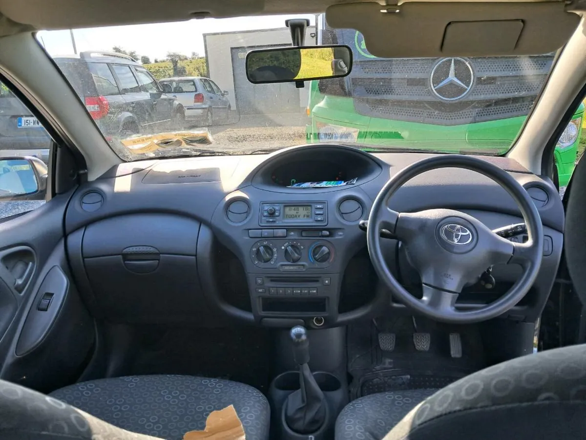 Car - Image 3