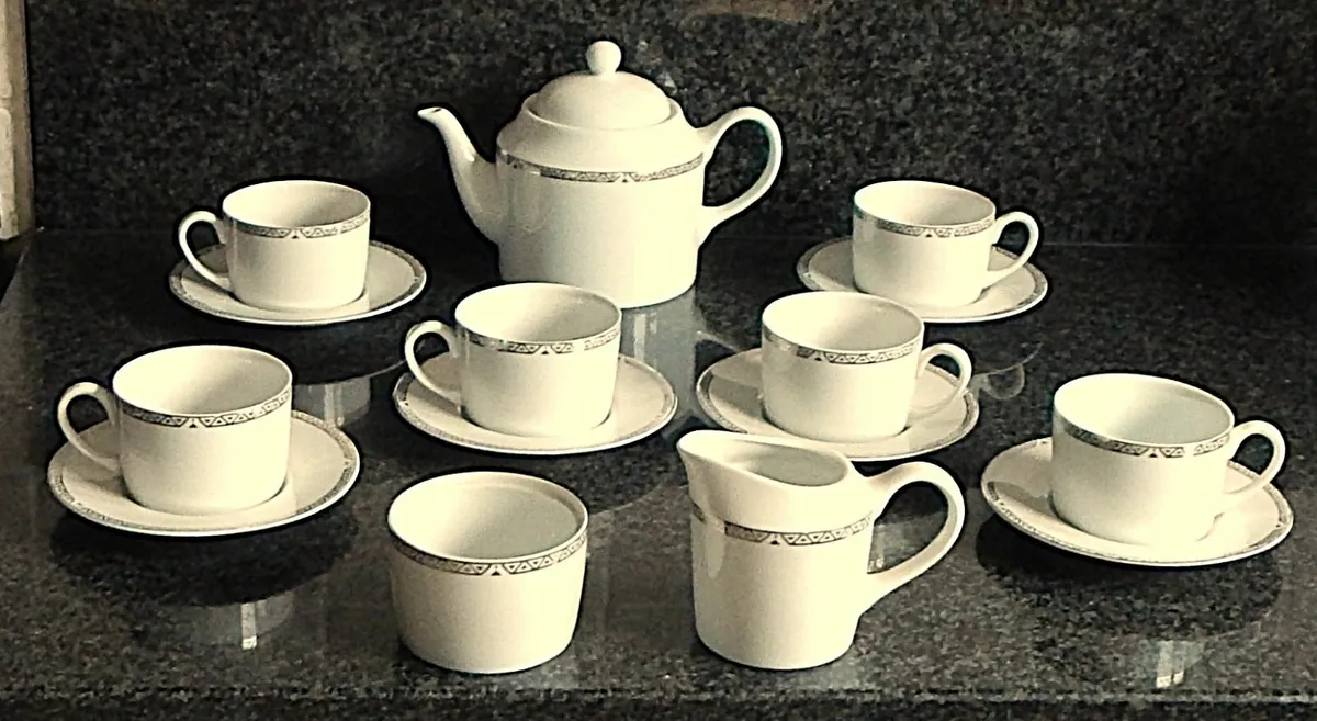 15 Piece Vintage Royal Doulton Platinum  Tea Set - Image 2