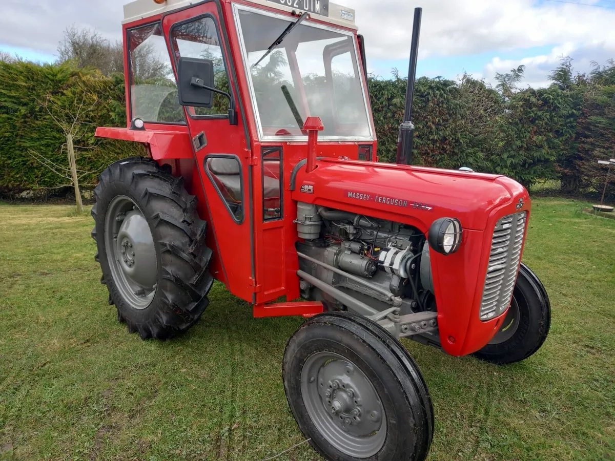 Vintage Tractor - Image 4