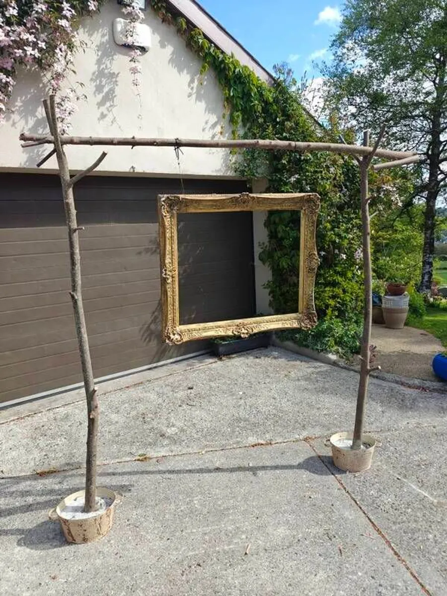 Vintage Picture Frame Stand - Image 1