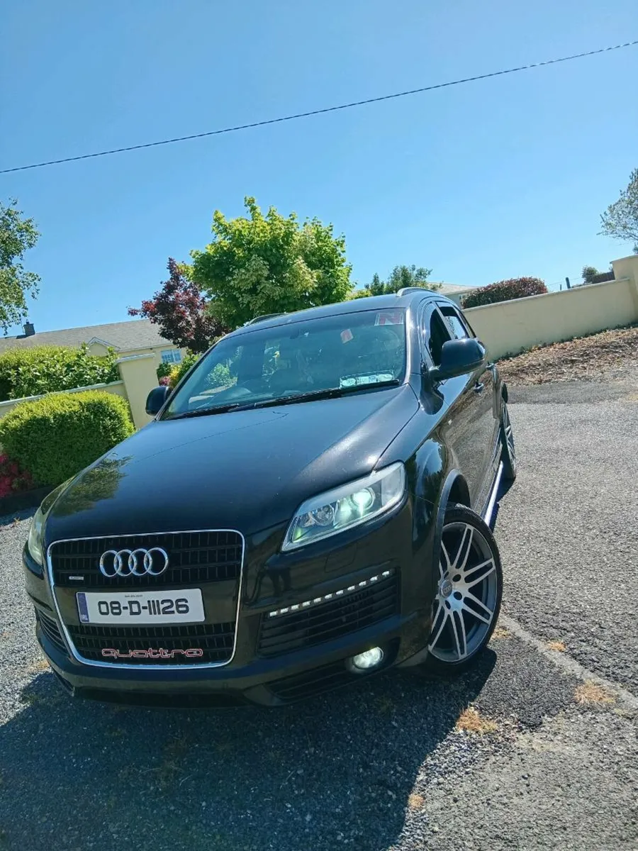 Audi q7 sline crew cab - Image 3