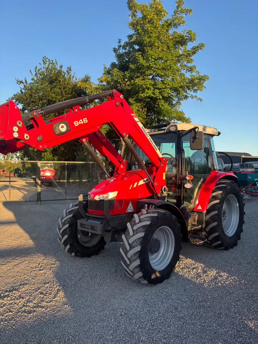 Massey Ferguson 5610 tractor - Image 2