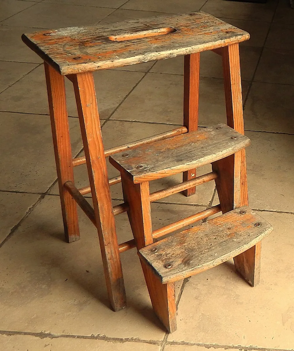 Vintage 3 Tier Rustic Kitchen Folding Step Stool - Image 1