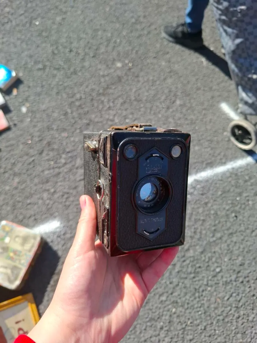 Vintage camera postage possible - Image 1
