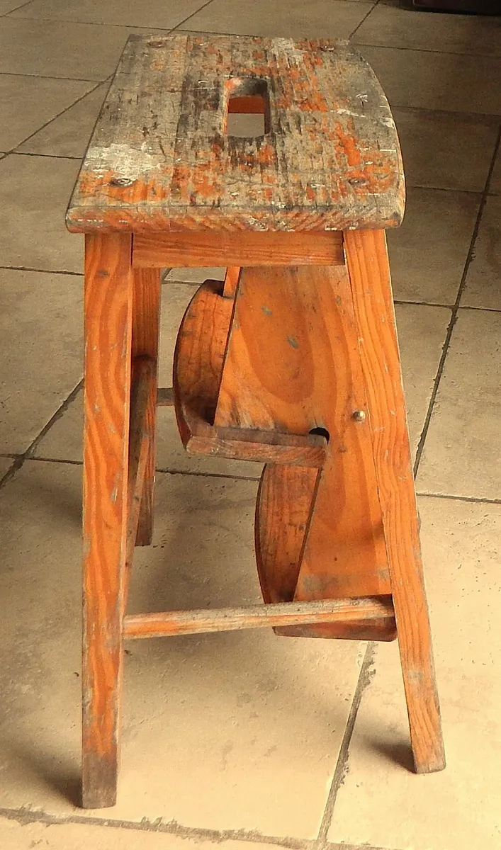 Vintage 3 Tier Rustic Kitchen Folding Step Stool - Image 3