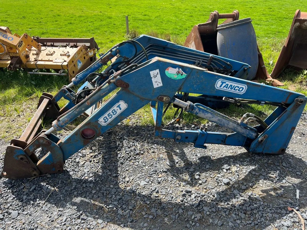 Tanco loader - Image 1