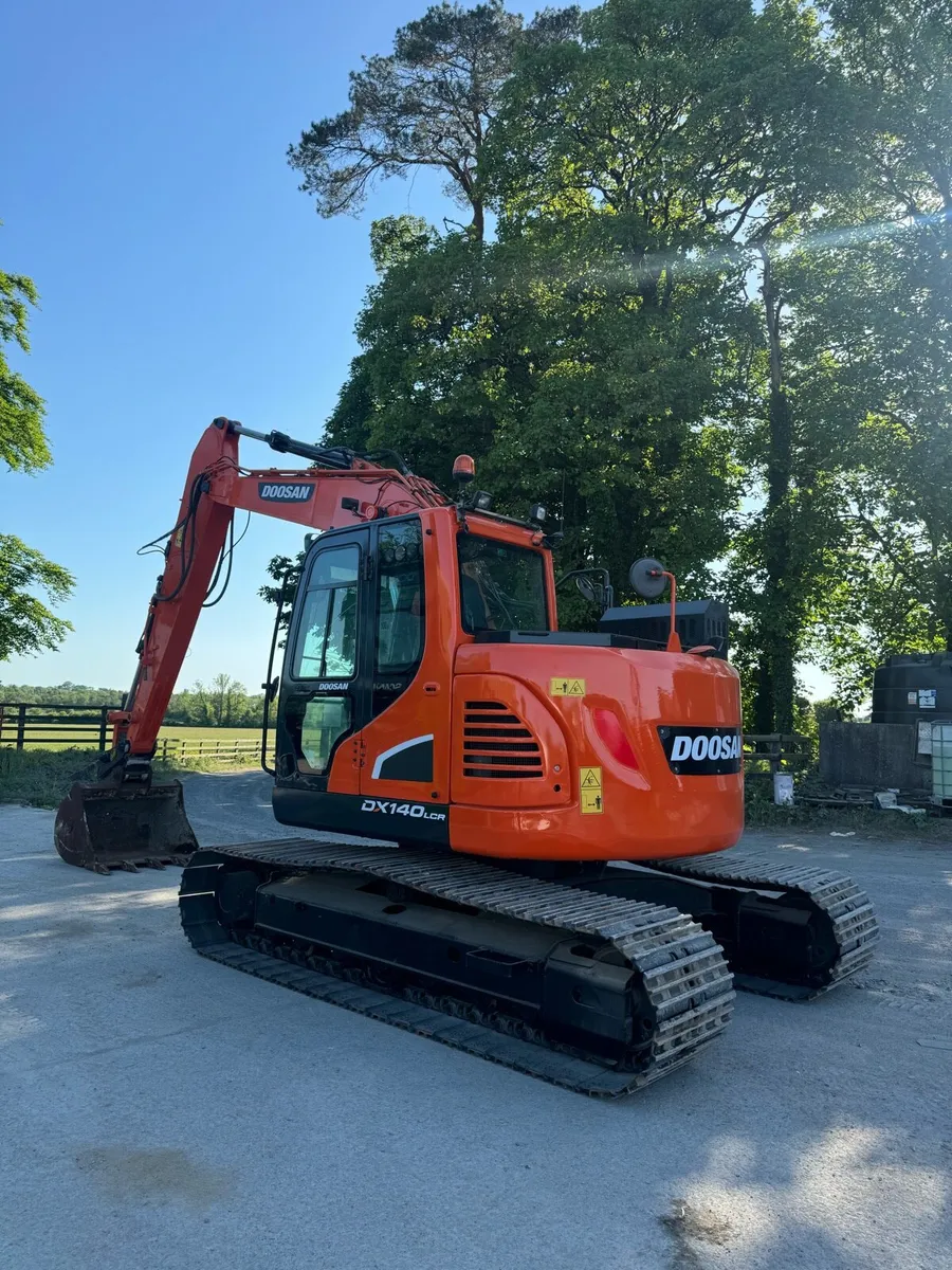 2017 Doosan DX140 - Image 1