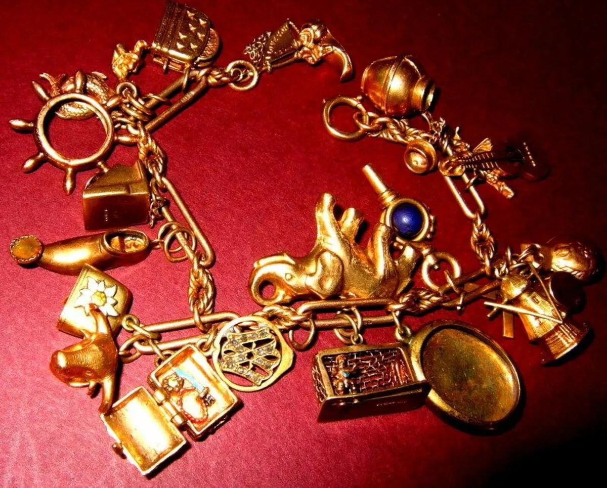 Vintage Hallmarked Traditional Charm Bracelet - Image 1