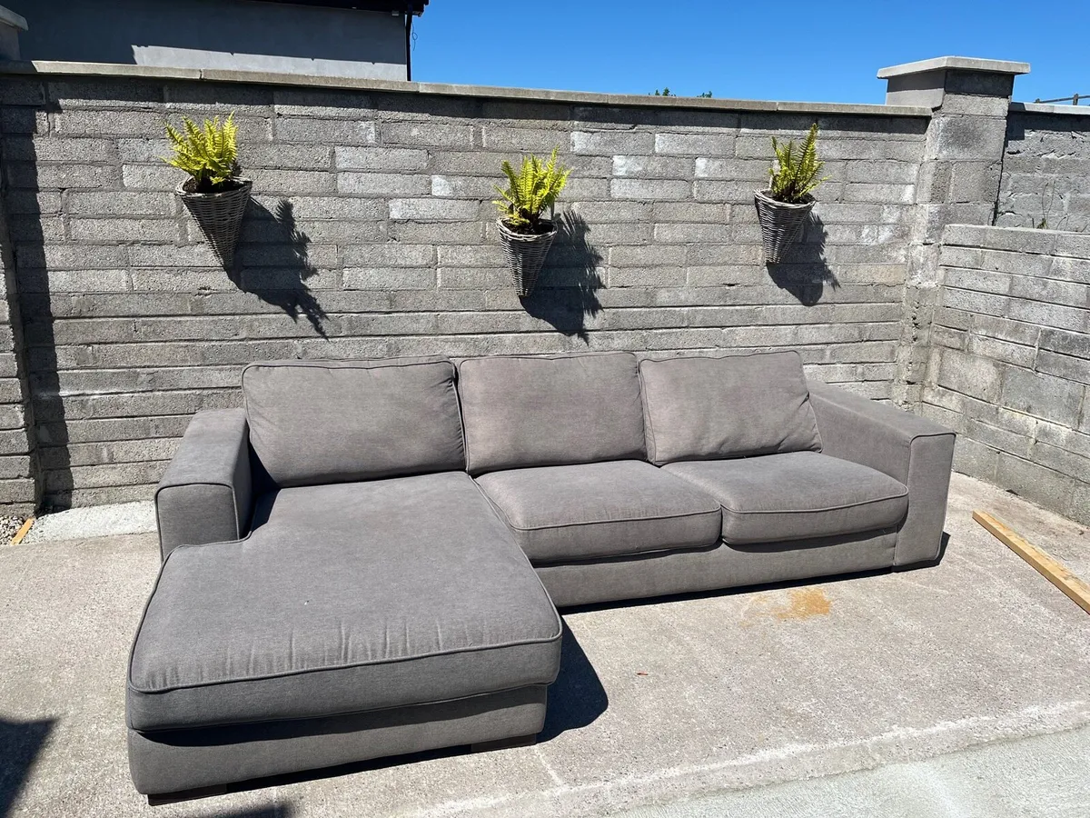 Couch - Image 1