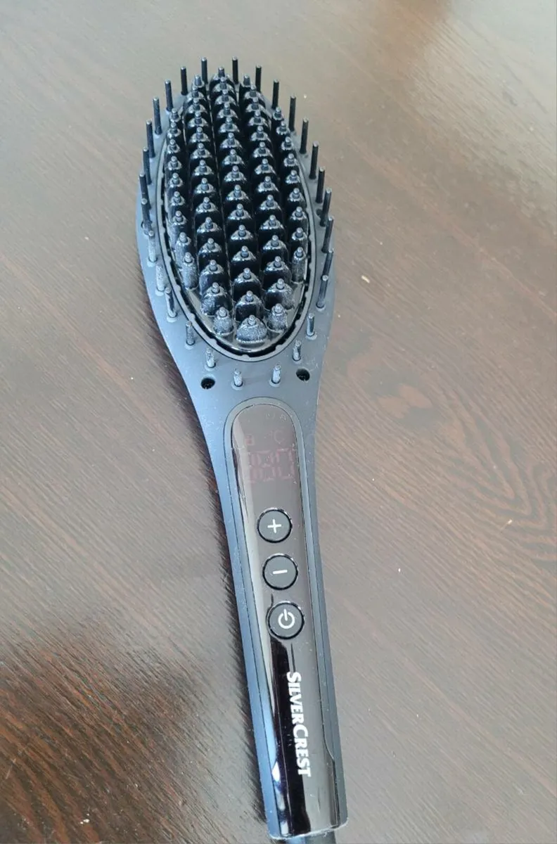 Hair brush and straightener - Image 3