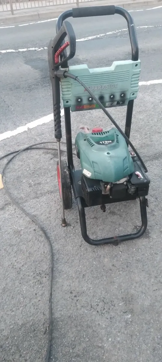 Power washer petrol running very well - Image 3