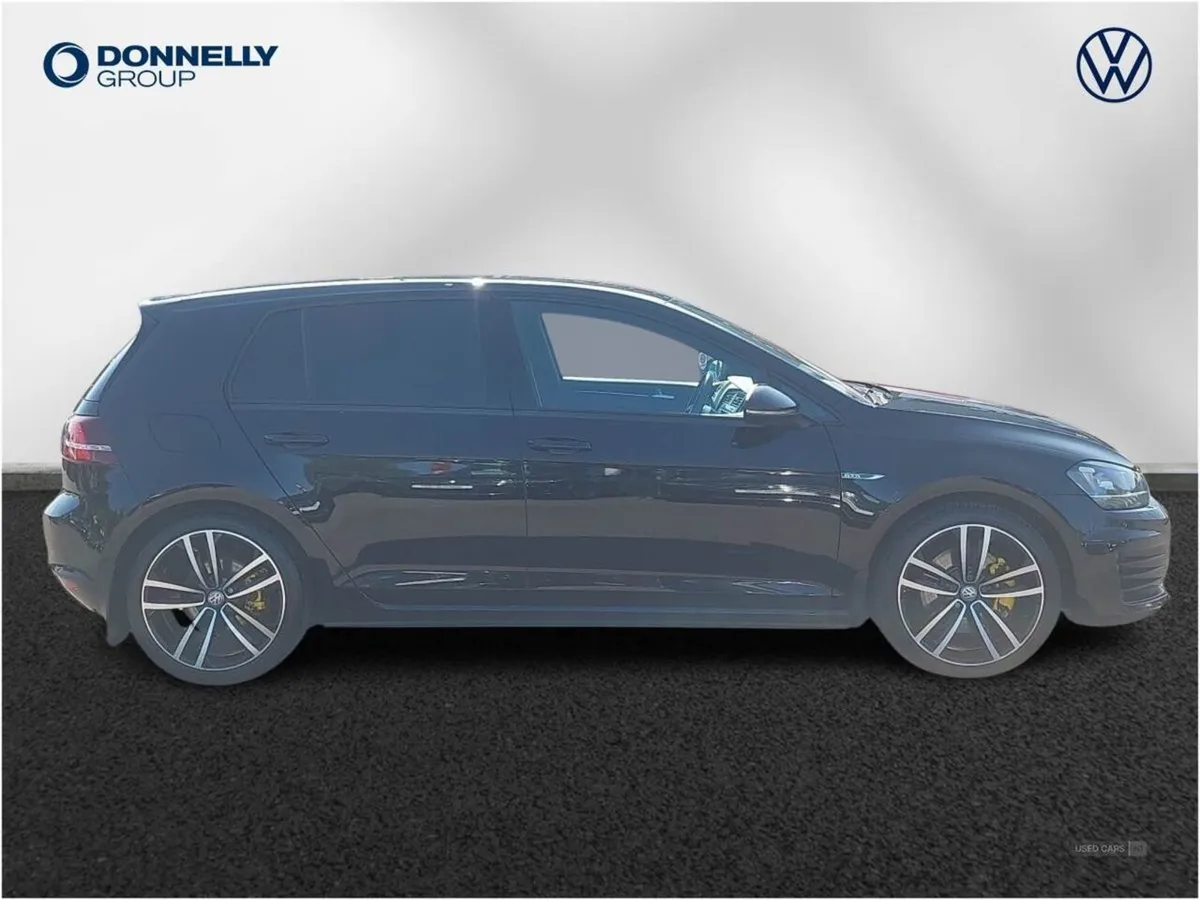 Volkswagen Golf 2.0 TDI GTD 5dr - Image 4
