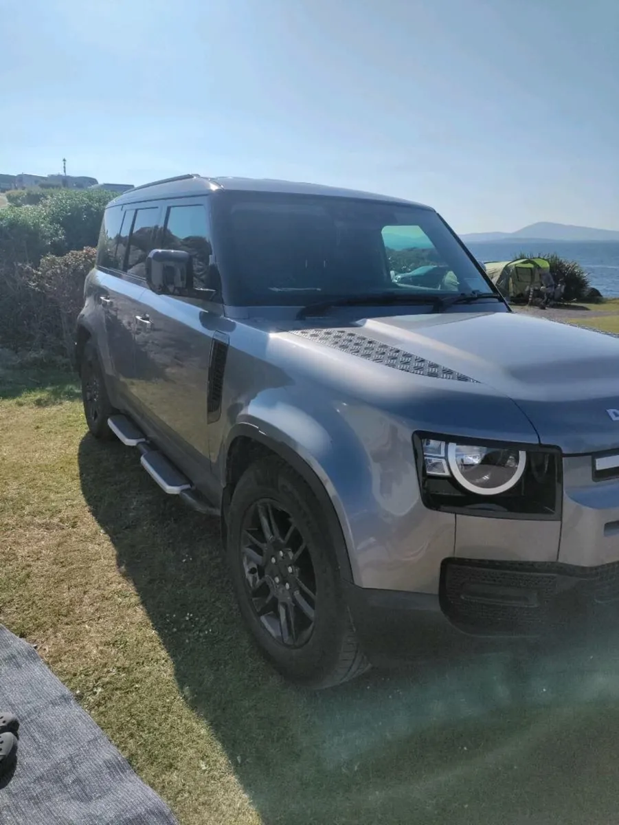 Landrover defender - Image 1