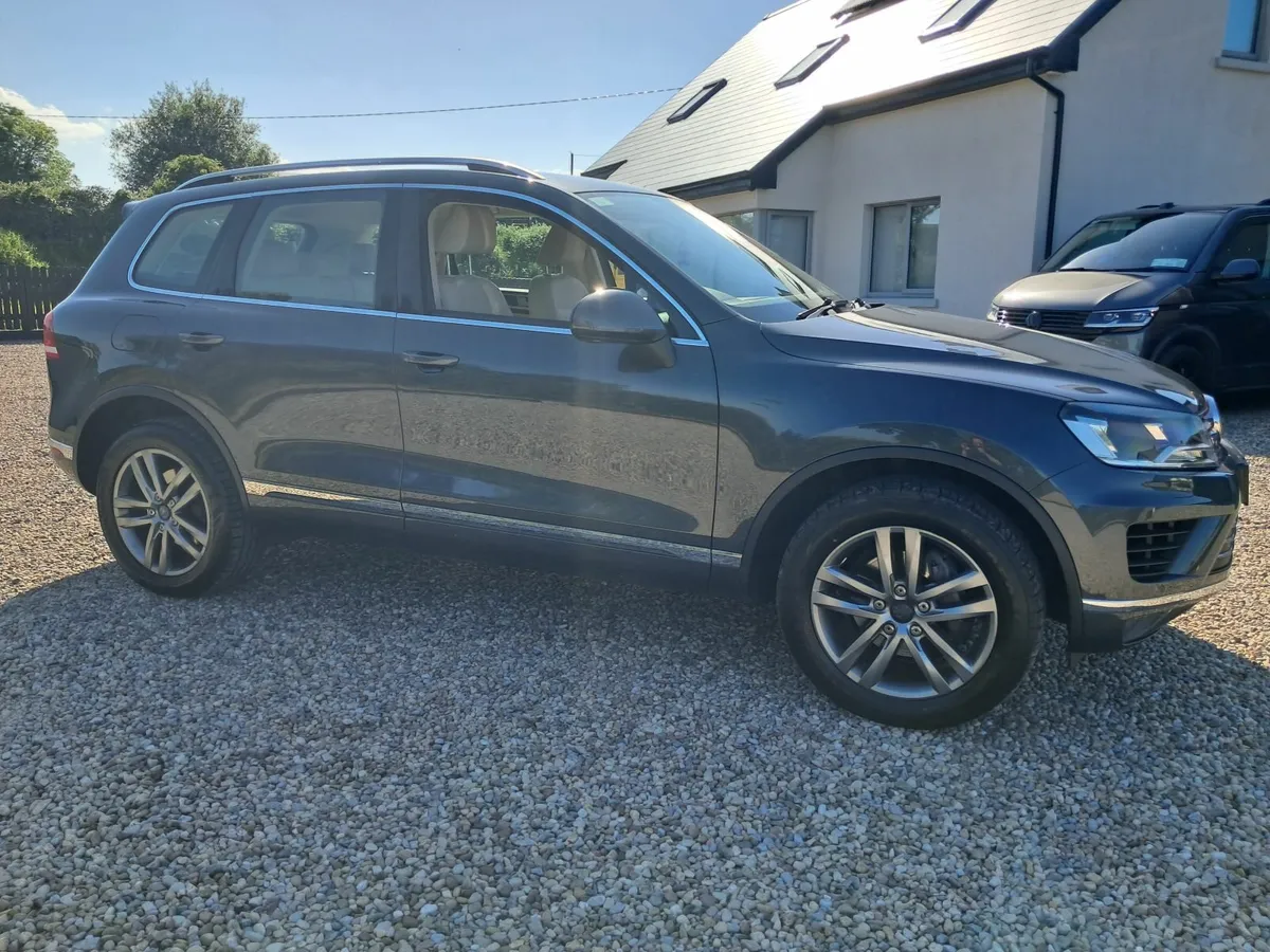 Volkswagen Touareg 2015 - Image 1