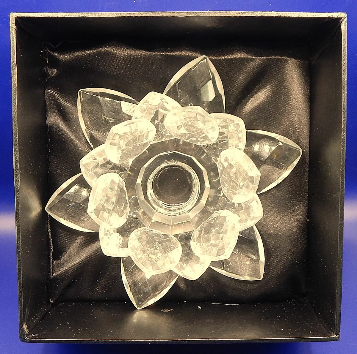 2 Cashel Living Crystal Lotus Flower Candleholders - Image 3