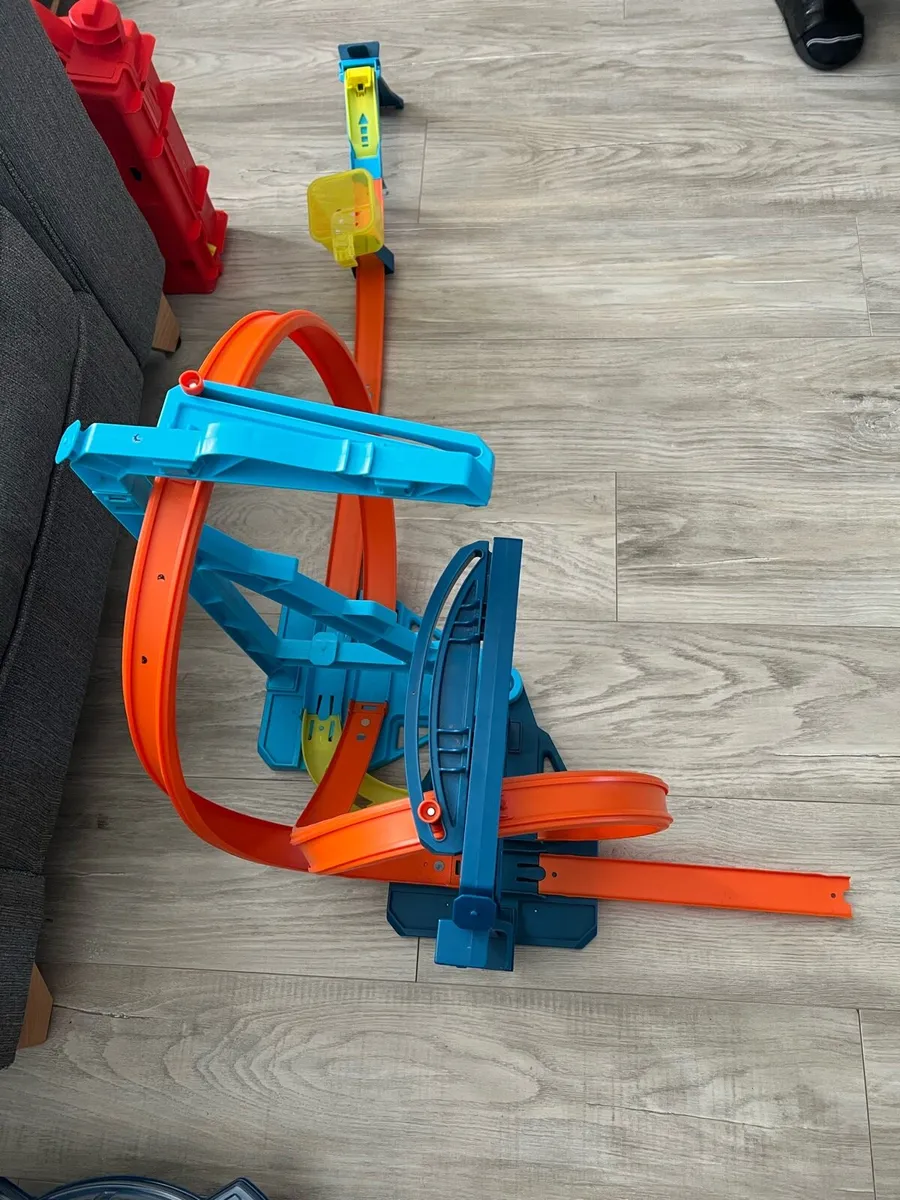 Hot wheels loop track - Image 2