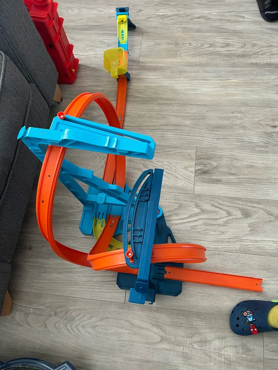 Hot wheels loop track - Image 3