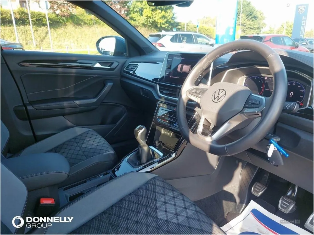 Volkswagen T-Roc 2.0 TDI 150 EVO R-line 5dr - Image 2