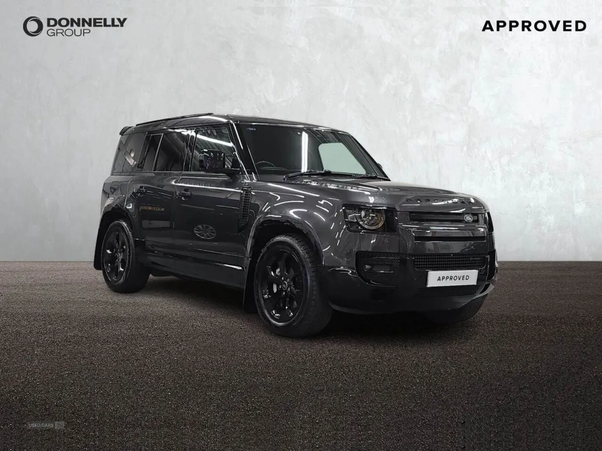 Land Rover Defender 3.0 D300 Hard Top X-dynamic H - Image 1