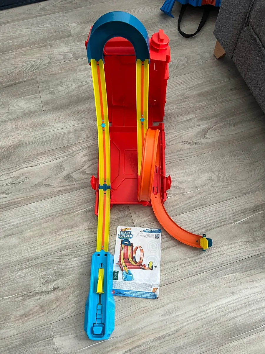 Hot wheels track builder - Image 2