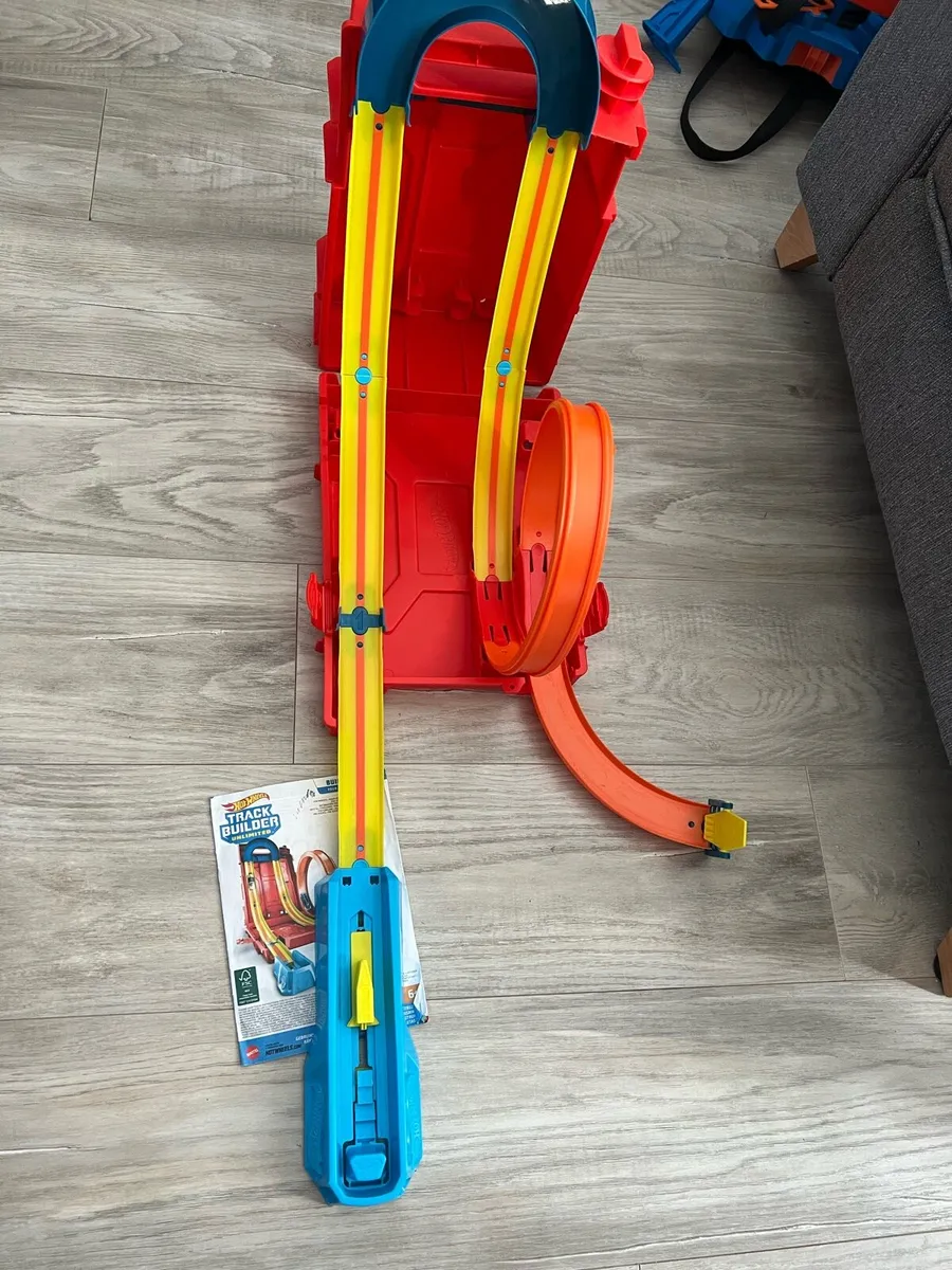 Hot wheels track builder - Image 4