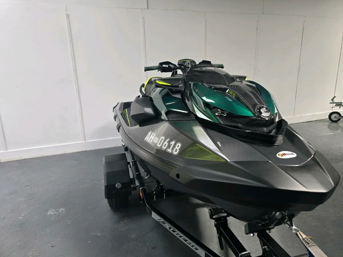 Jet ski - Image 1