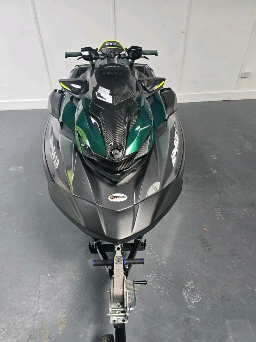 Jet ski - Image 3