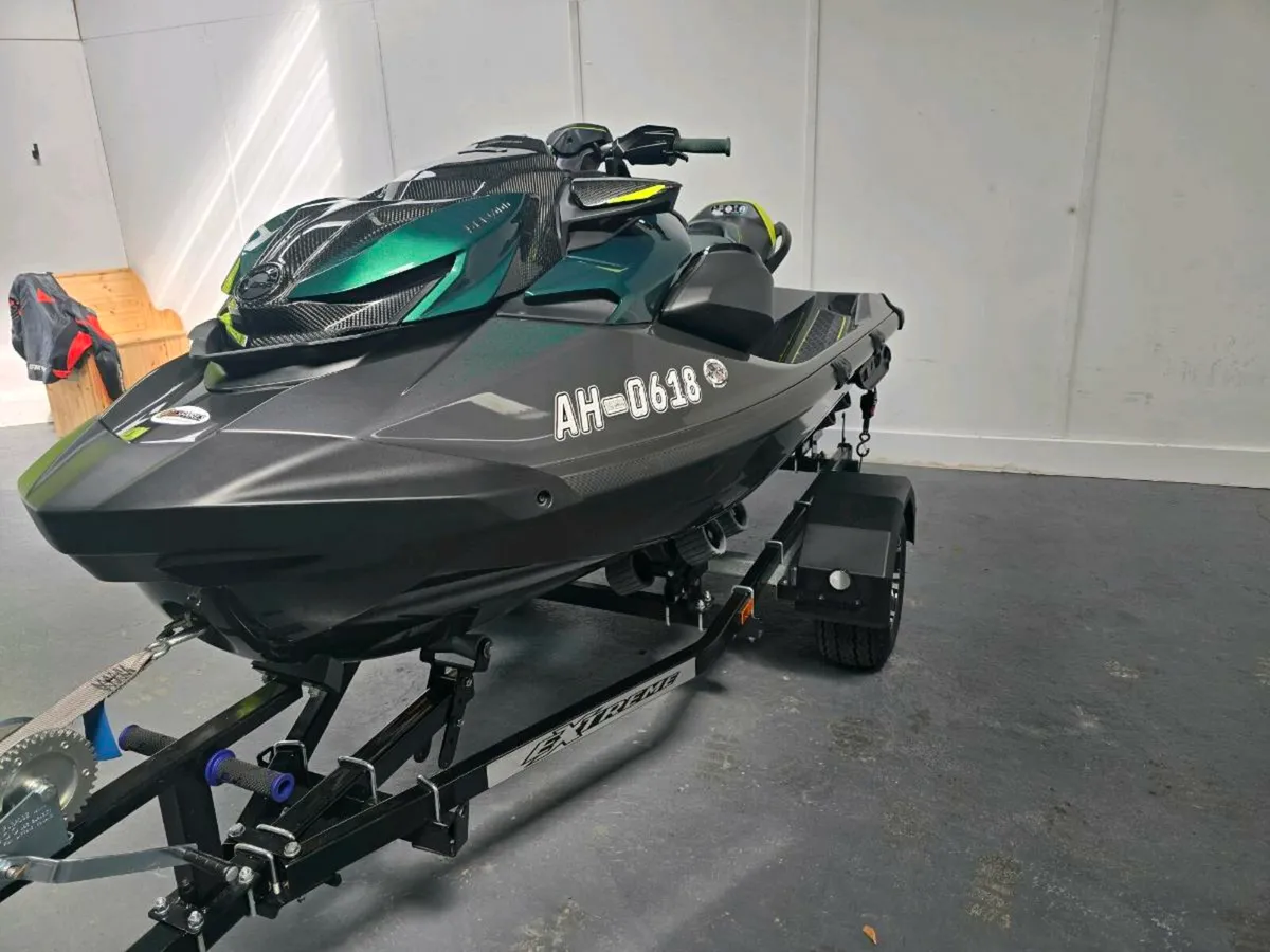 Jet ski - Image 4