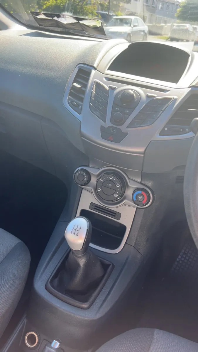 Ford Fiesta 2009 - Image 3