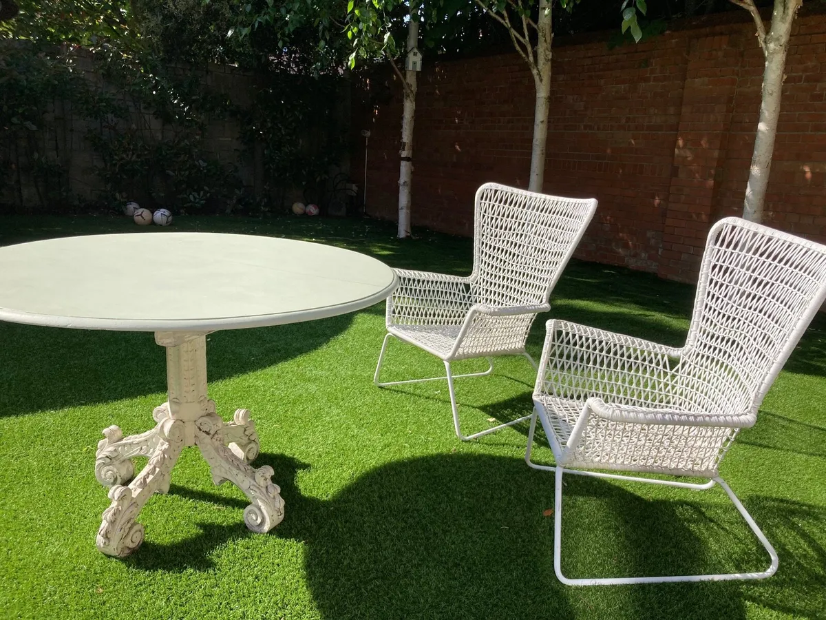 Garden furniture - Image 1