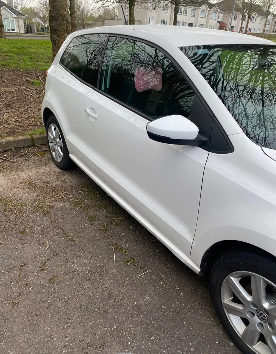 Volvwagen polo - Image 2