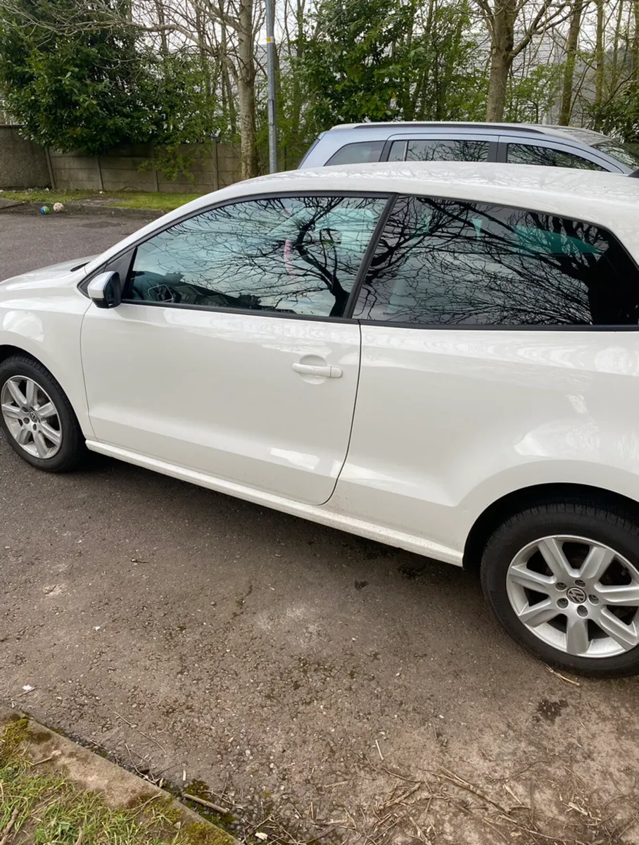 Volvwagen polo - Image 3