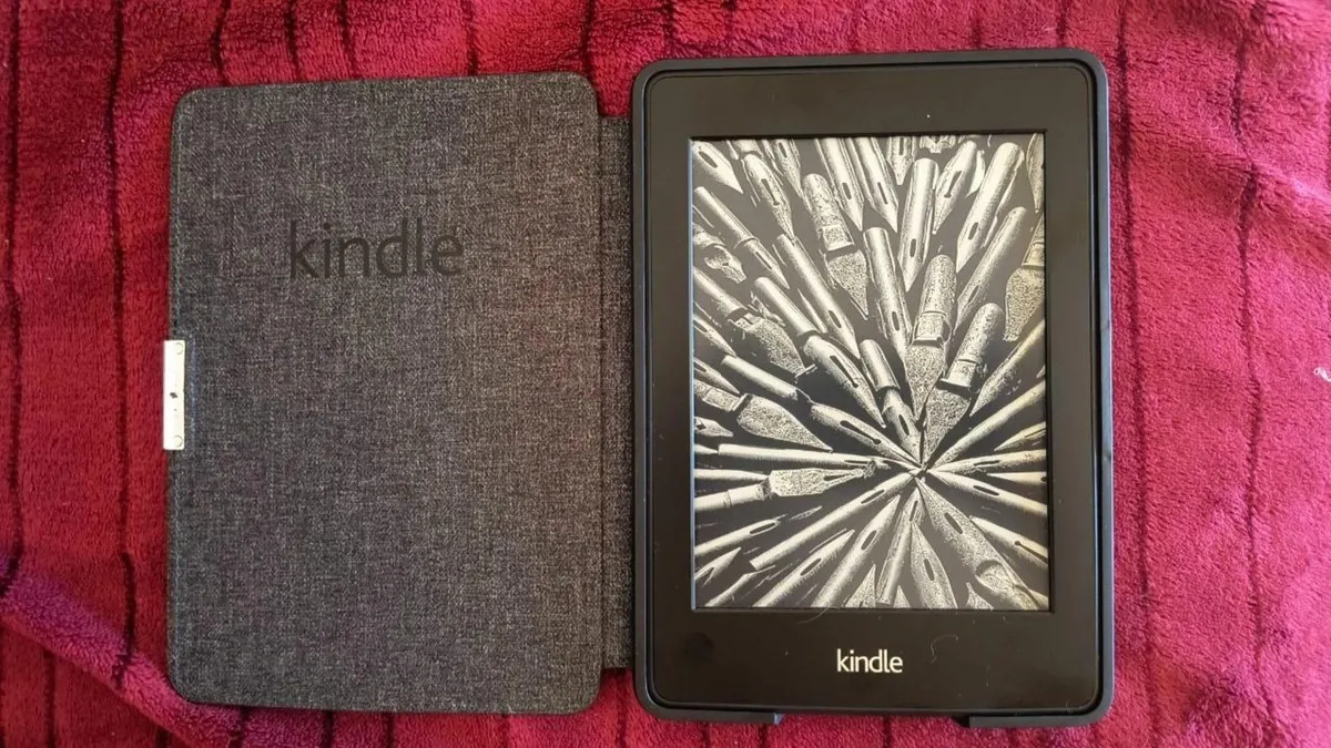 AMAZON Kindle Paperwhite WiFi 6th Generation - Image 1