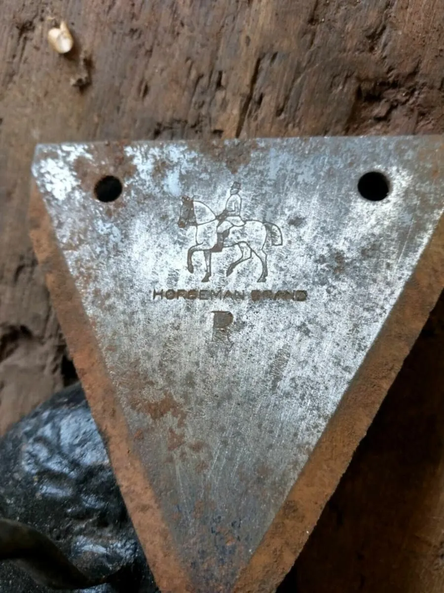 20. Vintage Sickle mower sections - Image 2
