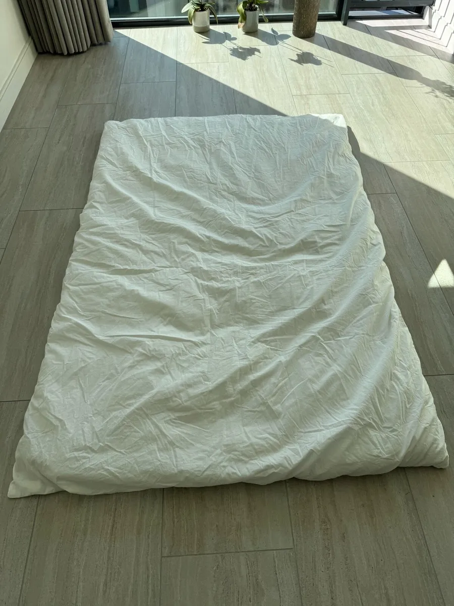 Duvet and Duvet cover Gently used - Image 1