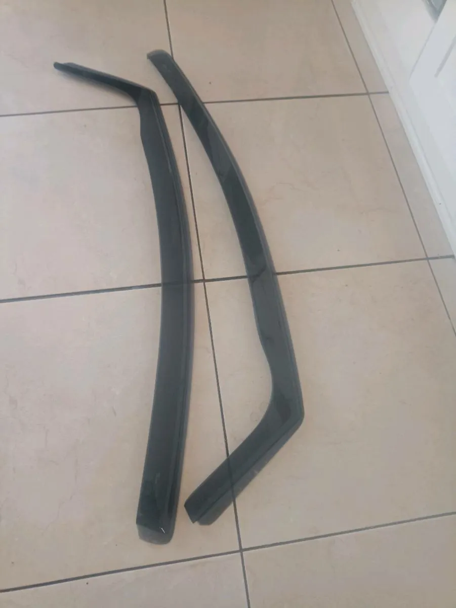 Wind deflector Nissan Note e12 - Image 3