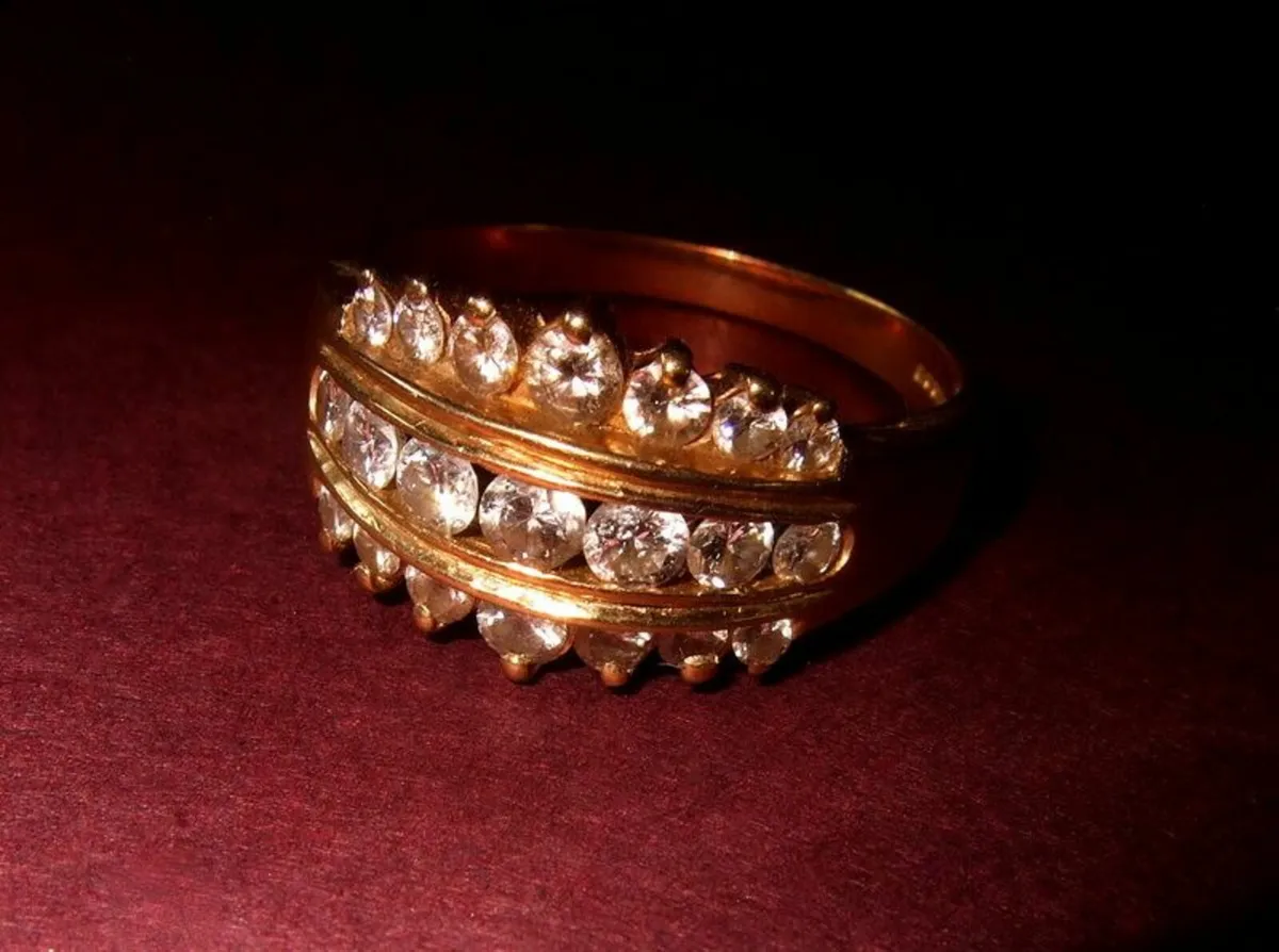Fully Cert' Vintage 18ct Gold/Diamond Coronet Ring - Image 4