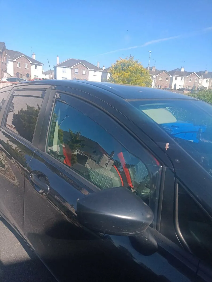 Wind deflector Nissan Note e12 - Image 4