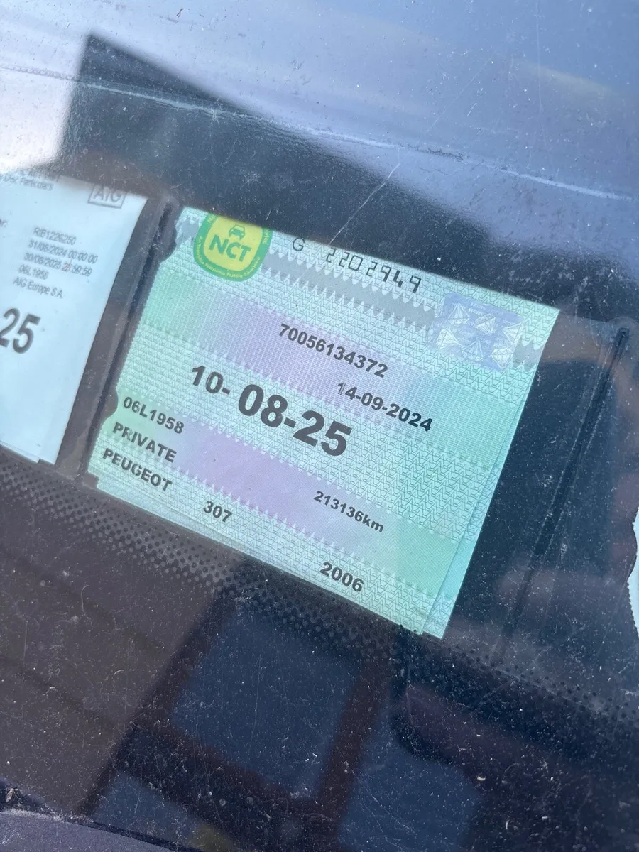 Car - Image 3