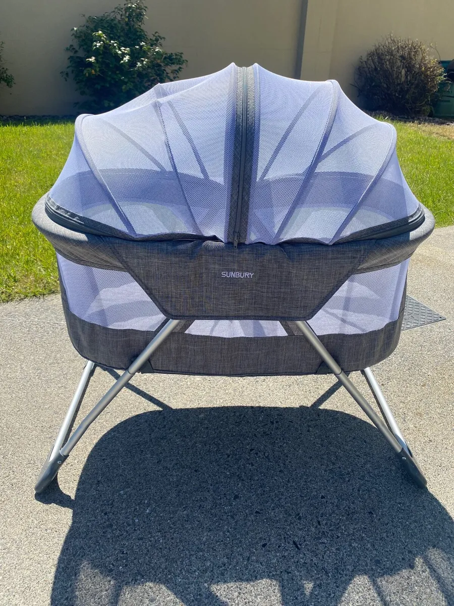 Sunbury Cocoon Bassinet / Baby Crib - Image 4
