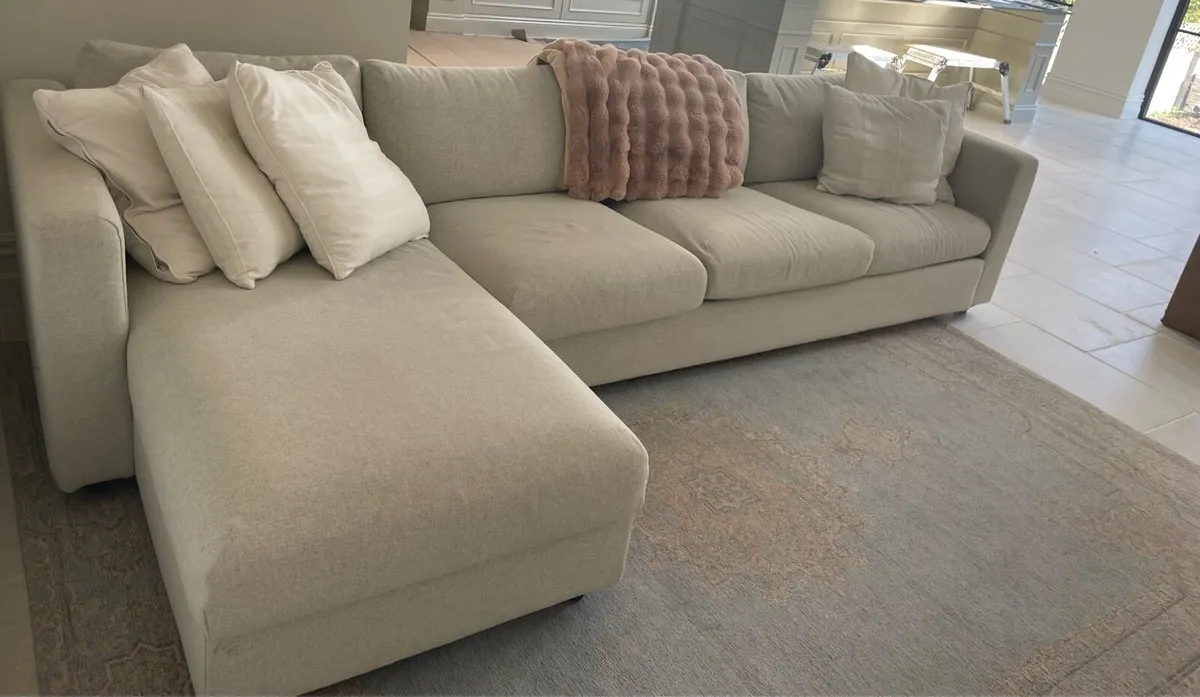 L Sofa - Image 1