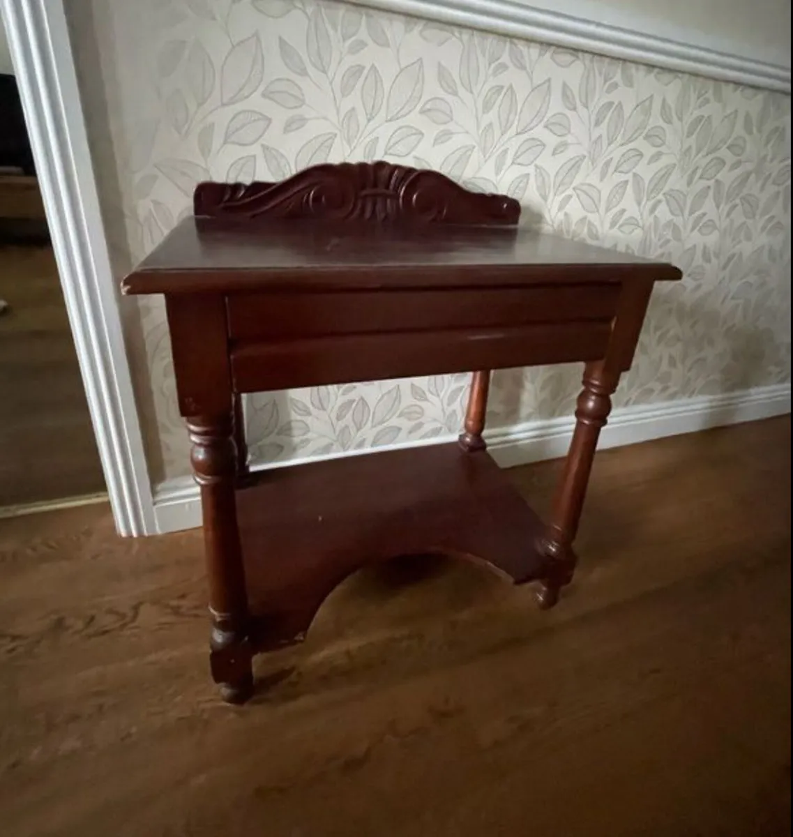 Hall table - Image 1