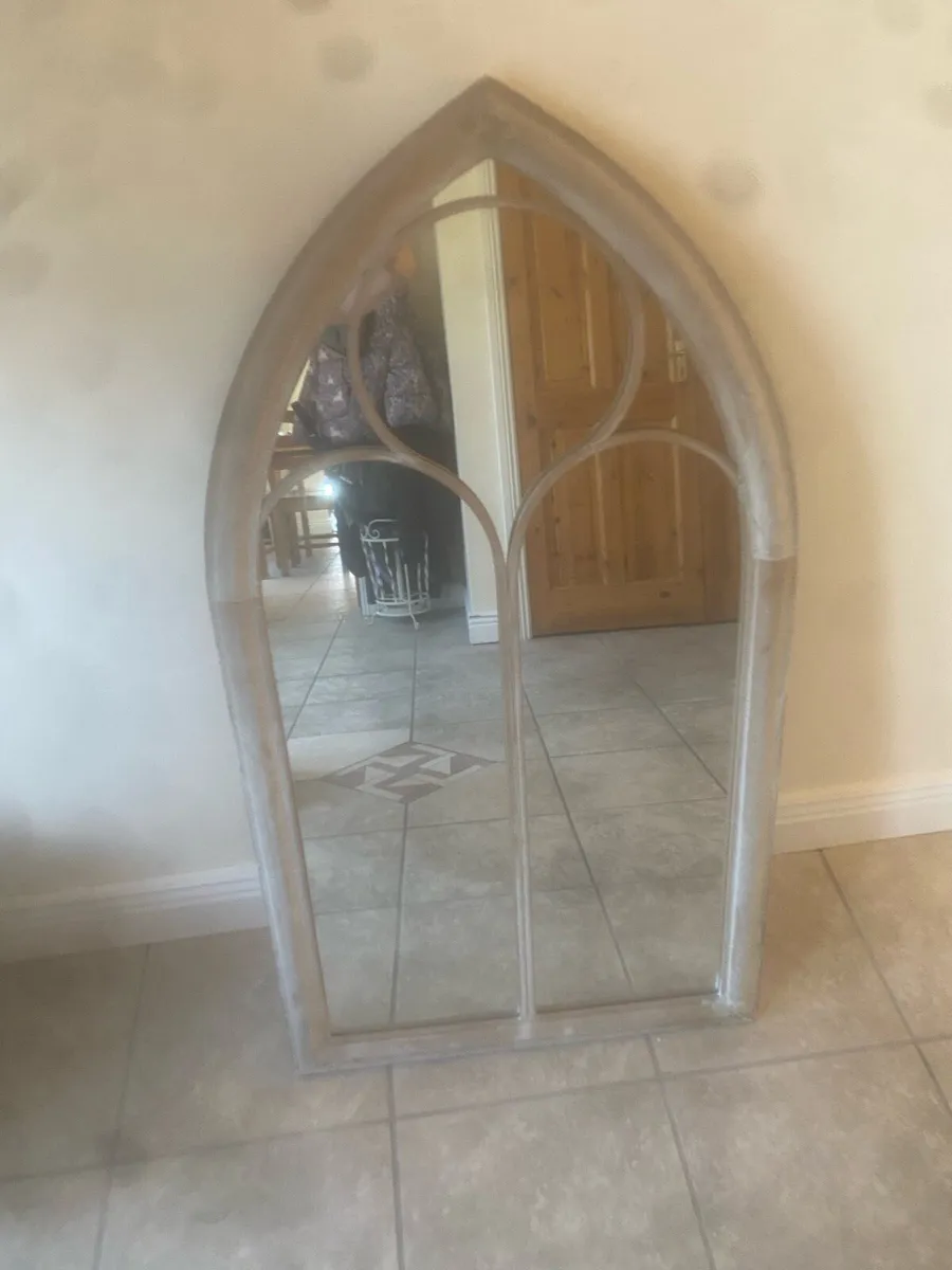 Mirror - Image 1