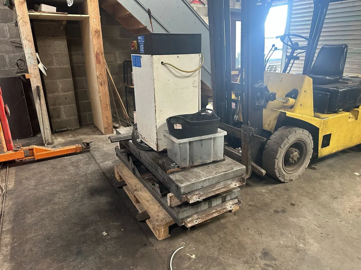 Scissor lift - Image 2