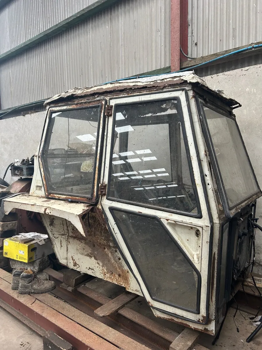 Lamborghini cab - Image 1