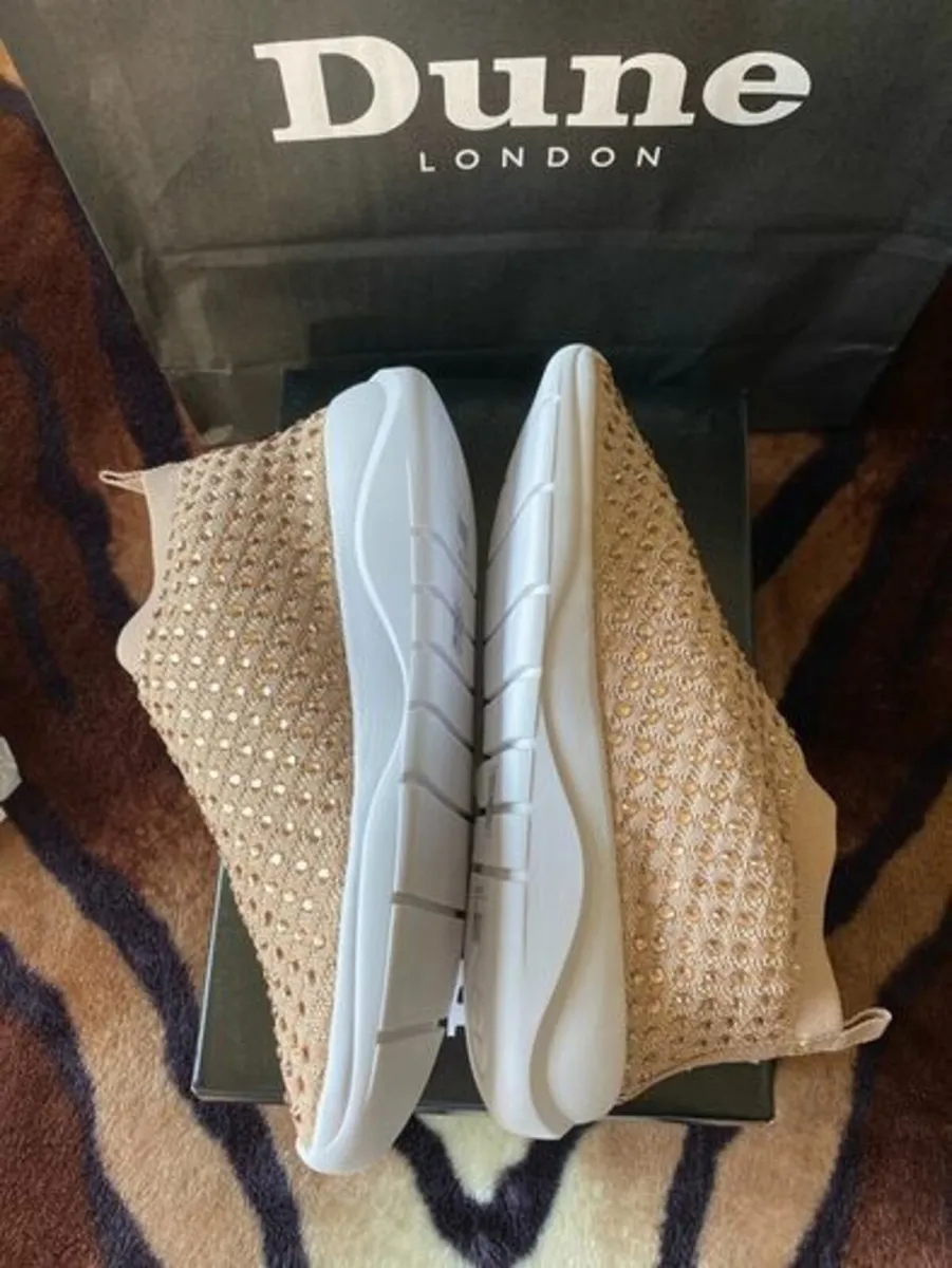 Dune London Embellished Trainers size 7uk 40eu NEW - Image 1