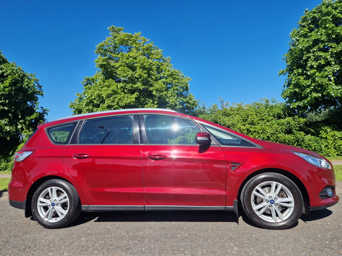 Ford S-MAX , 2L , 7 SEATS , LOW KMS, NCT STUNNING - Image 3