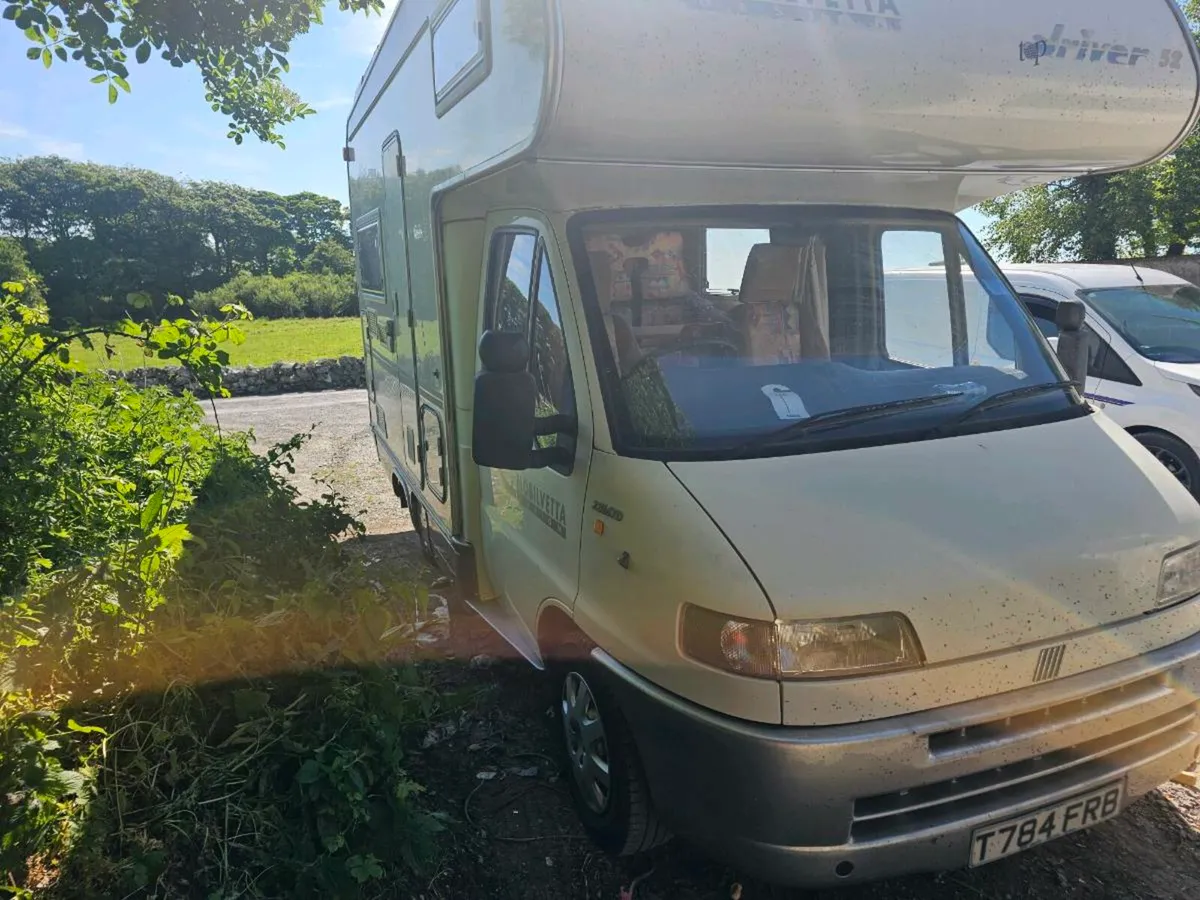 Camper - Image 1